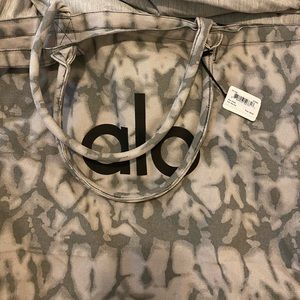 Brand new Alo tote